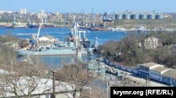 ВДК «Ямал», бортовий номер 156, стоїть на ремонті, Севастополь, 12 квітня 2022 року