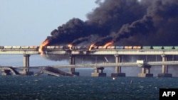 Пожежа після вибуху на Керченському мосту. Крим, 8 жовтня 2022 року